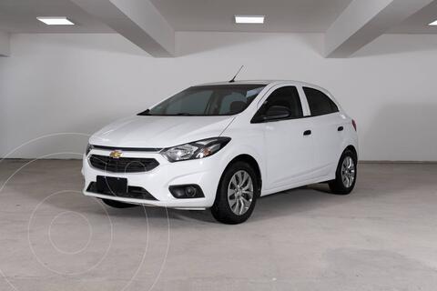foto Chevrolet Onix ONIX 1.4 LT                   L/17 usado (2017) color Blanco precio $2.350.000
