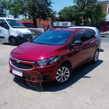 Chevrolet Onix LT usado (2018) color Rojo financiado en cuotas(anticipo $1.117.000 cuotas desde $31.700)