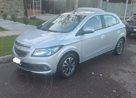 Chevrolet Onix LTZ usado (2014) color Plata precio $13.800.000