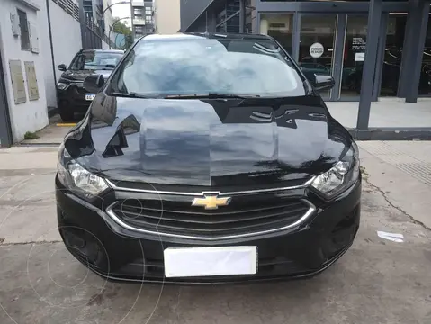 Chevrolet Onix LT usado (2020) color Negro precio $10.000.000