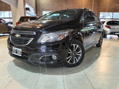 foto Chevrolet Onix LTZ usado (2016) color Negro precio $1.680.000