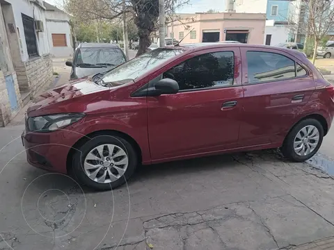 foto Chevrolet Onix LT usado (2018) color Rojo precio u$s9.000