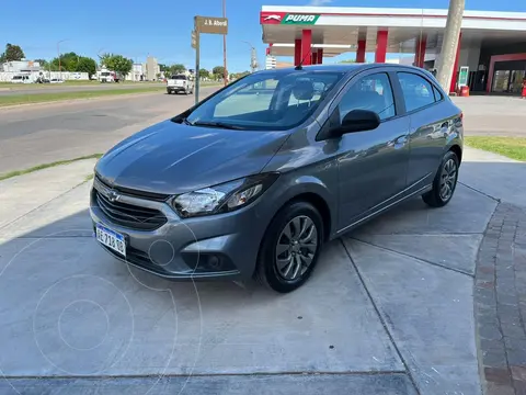 Chevrolet Onix ONIX 1.4 JOY BLACK            L/19 usado (2021) color Gris Oscuro precio $17.900.000