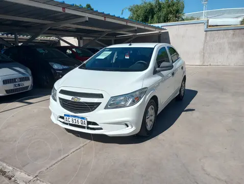 Chevrolet Onix ONIX 1.4 LS JOY +             L/17 usado (2018) color Blanco precio $3.960.000