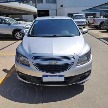 Chevrolet Onix LTZ usado (2016) color Plata financiado en cuotas(anticipo $1.883.125 cuotas desde $80.467)