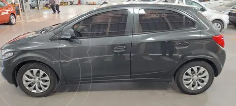 Chevrolet Onix LT usado (2019) color Gris Oscuro precio $11.900.000