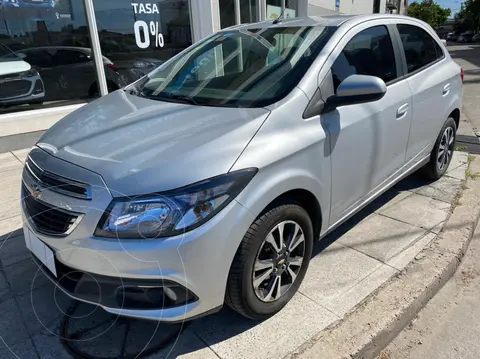 Chevrolet Onix LTZ usado (2016) color Plata precio $4.600.000