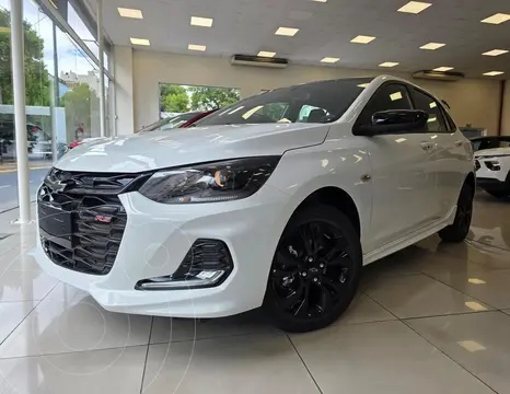 Chevrolet Onix 1.0T RS nuevo color Blanco Summit precio $27.499.900