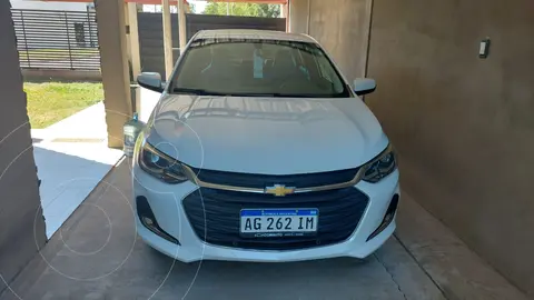 Chevrolet Onix 1.0T Premier Aut usado (2023) color Blanco precio $24.500.000