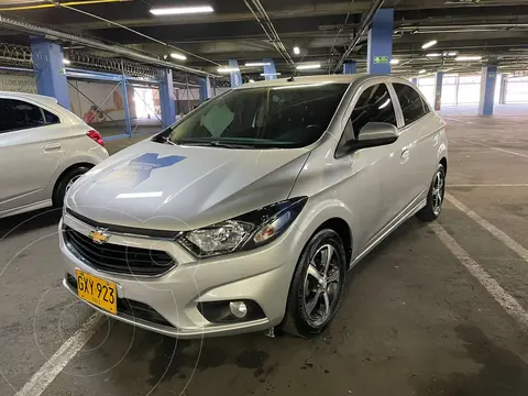 Chevrolet Onix LTZ Aut usado (2019) color Plata financiado en cuotas(anticipo $5.000.000 cuotas desde $950.000)