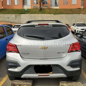 foto Chevrolet Onix Active usado (2019) color Gris Plata precio $48.000.000