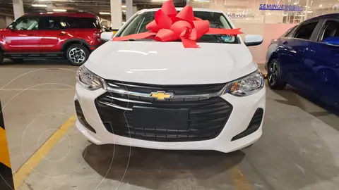 Chevrolet Onix LS usado (2022) color Blanco precio $289,000