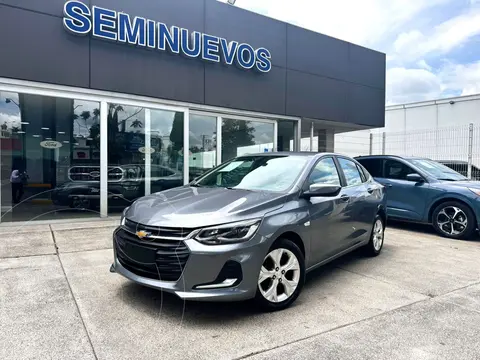 Chevrolet Onix Premier Aut usado (2021) color Gris financiado en mensualidades(enganche $47,300 mensualidades desde $5,310)
