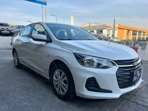 Chevrolet Onix LS Aut usado (2023) color Blanco precio $230,000