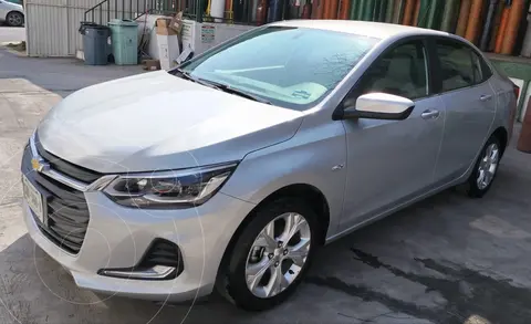 Chevrolet Onix Premier Aut usado (2022) color Plata precio $256,900