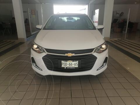 Chevrolet Onix Premier Aut usado (2021) color Blanco precio $329,900