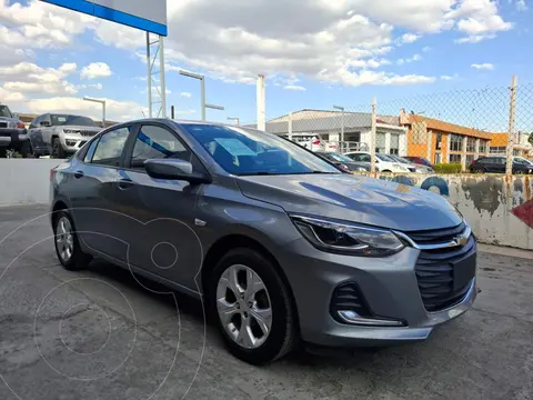 Chevrolet Onix LT usado (2023) color Gris Oscuro precio $275,000