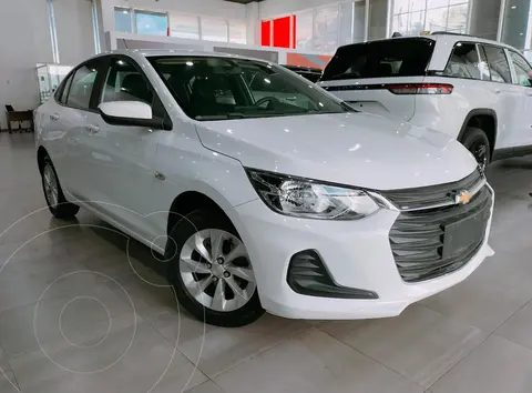 Chevrolet Onix LT Aut usado (2022) color Blanco financiado en mensualidades(enganche $83,475 mensualidades desde $3,586)