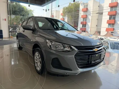 Chevrolet Onix LS usado (2023) color Gris financiado en mensualidades(enganche $76,719 mensualidades desde $5,112)