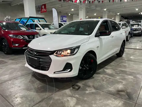 Chevrolet Onix Premier Red Line Aut usado (2024) color Blanco precio $350,000