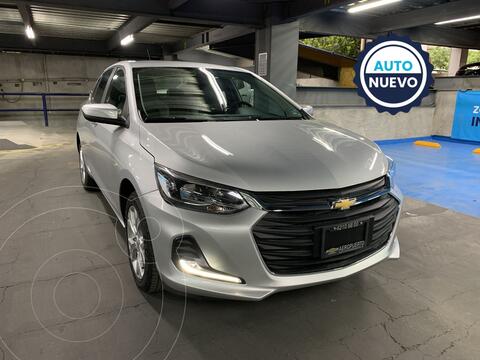 Chevrolet Onix Premier Aut usado (2022) color Plata Dorado precio $348,200