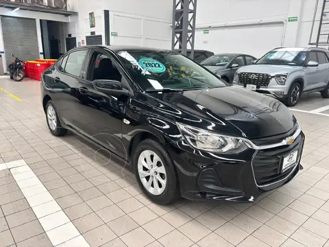 Chevrolet Onix LT Aut usado (2022) color Negro financiado en mensualidades(enganche $88,867 mensualidades desde $3,739)