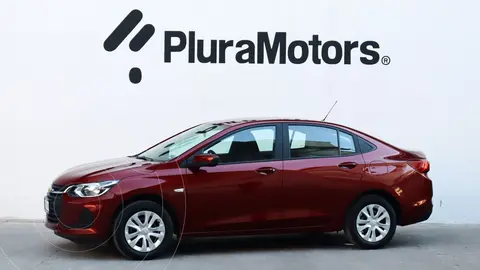 Chevrolet Onix LS usado (2023) color Rojo financiado en mensualidades(enganche $54,780 mensualidades desde $4,667)