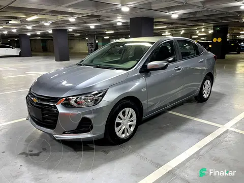 Chevrolet Onix LS Aut usado (2023) color Gris precio $259,000