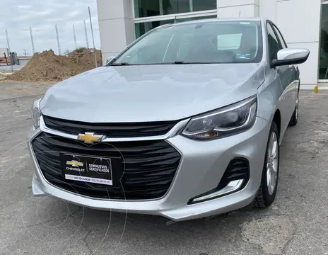 Chevrolet Onix Premier Aut usado (2021) color Plata precio $300,000