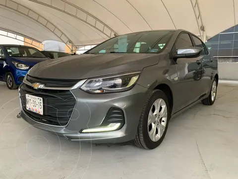 Chevrolet Onix Premier Aut usado (2021) color Gris precio $219,900