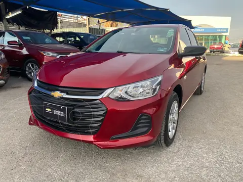 Chevrolet Onix LS usado (2021) color Rojo precio $275,000