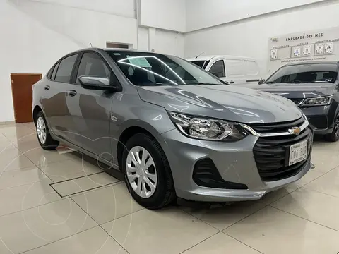 Chevrolet Onix LS Aut usado (2023) color Gris precio $249,000