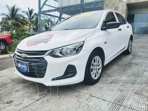foto Chevrolet Onix LS usado (2021) color Blanco precio $245,000