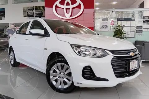 Chevrolet Onix LS Aut usado (2022) color Blanco precio $210,000