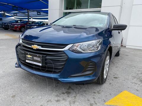 Chevrolet Onix LT Aut usado (2021) color Azul financiado en mensualidades(enganche $56,000 mensualidades desde $7,160)