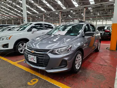 Chevrolet Onix LS Aut usado (2021) color Gris Grafito financiado en mensualidades(enganche $48,900 mensualidades desde $4,400)
