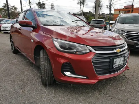 Chevrolet Onix Premier Aut usado (2021) color Rojo financiado en mensualidades(enganche $80,000 mensualidades desde $8,111)