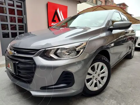 Chevrolet Onix LS Aut usado (2022) color Gris Grafito financiado en mensualidades(enganche $51,000 mensualidades desde $6,490)