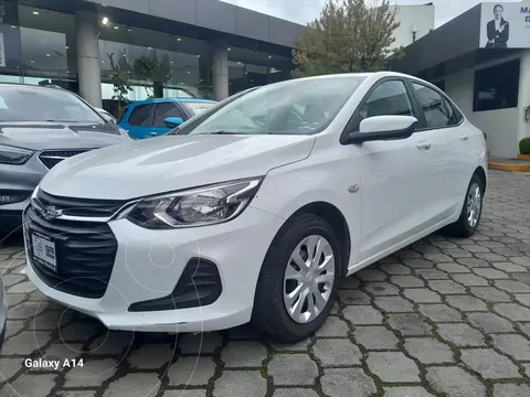 Chevrolet Onix LS AUTOMATICA usado (2023) color Blanco precio $240,000