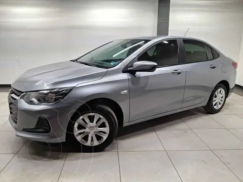 Chevrolet Onix LS usado (2023) color Gris precio $243,000