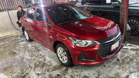 Chevrolet Onix LT Aut usado (2022) color Rojo precio $195,000
