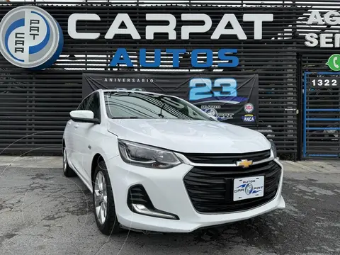 Chevrolet Onix Premier Aut usado (2021) color Blanco financiado en mensualidades(enganche $52,580 mensualidades desde $5,480)
