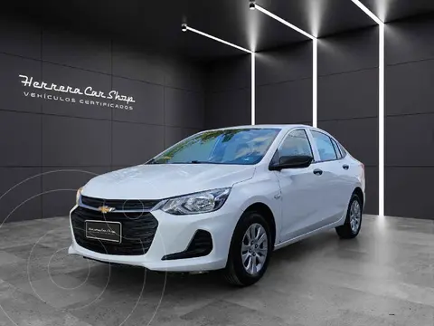 Chevrolet Onix LS usado (2021) color Blanco precio $205,000