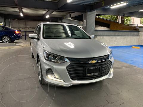 Chevrolet Onix Premier Aut usado (2022) color Plata Dorado precio $356,900