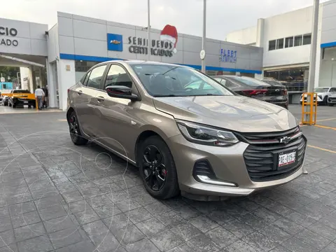 Chevrolet Onix Premier Red Line Aut usado (2023) color Dorado precio $280,000