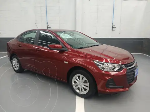 Chevrolet Onix LS usado (2023) color Rojo precio $259,600
