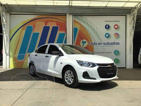 foto Chevrolet Onix LS usado (2021) color Blanco precio $230,000