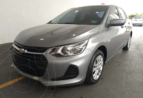 Chevrolet Onix LS Aut usado (2023) color Gris precio $269,000