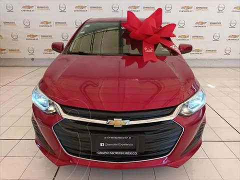 Chevrolet Onix LT usado (2021) color Rojo Cobrizo precio $265,000