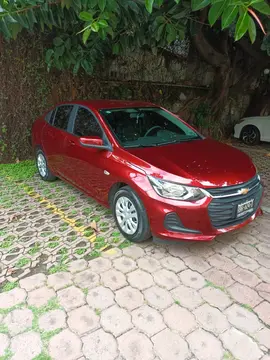 Chevrolet Onix LS Aut usado (2023) color Rojo precio $290,000